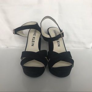Black strappy sandals